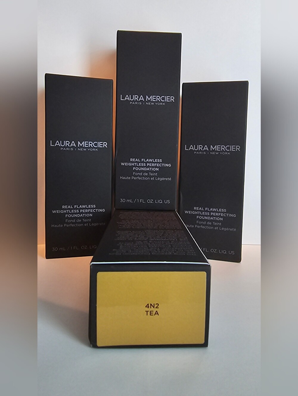 Real Flawless Weightless Perfecting Waterproof Foundation